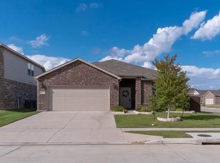 2441 Simmental Rd, Fort Worth, TX 76131