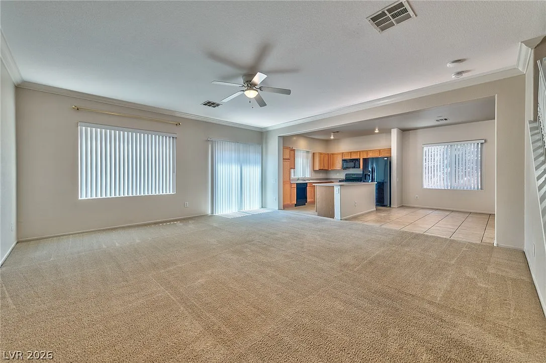 3 bed, 2.5 bath, 1708 sqft, $2,250 — Photo 4