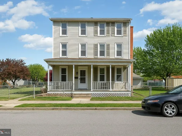 2527 S 3rd St, Steelton, PA 17113