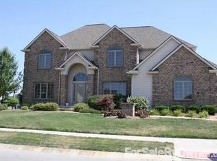 14101 Sandstone Dr, Fort Wayne, IN 46814