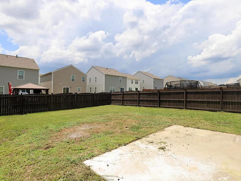 2037 Elmridge Rd — Photo 87