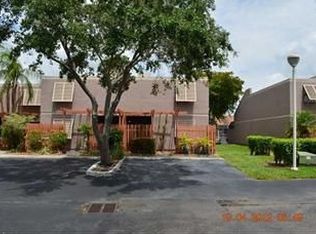 11281 NW 15th Pl, Pembroke Pines, FL 33026