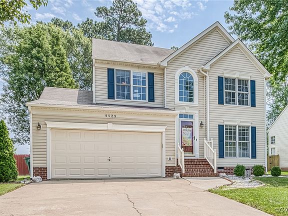 3rd image of 9529 Hungary Woods Dr