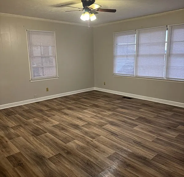 3550 The Ave — Photo 9