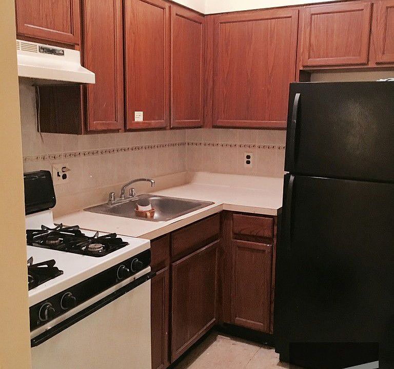 1st image of 1416 33rd Ave #3