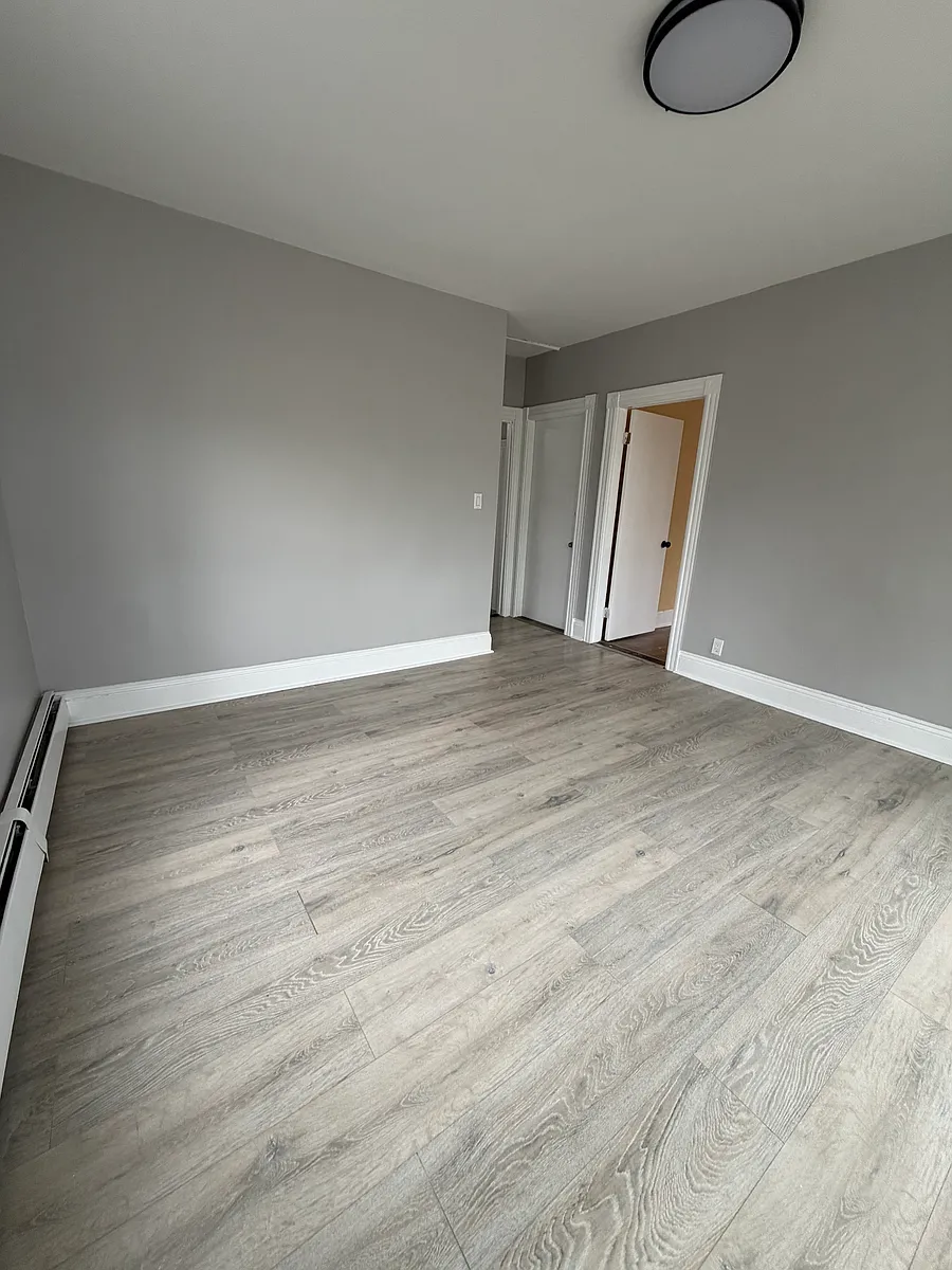 Building Photo - 54 Sabin St #2
