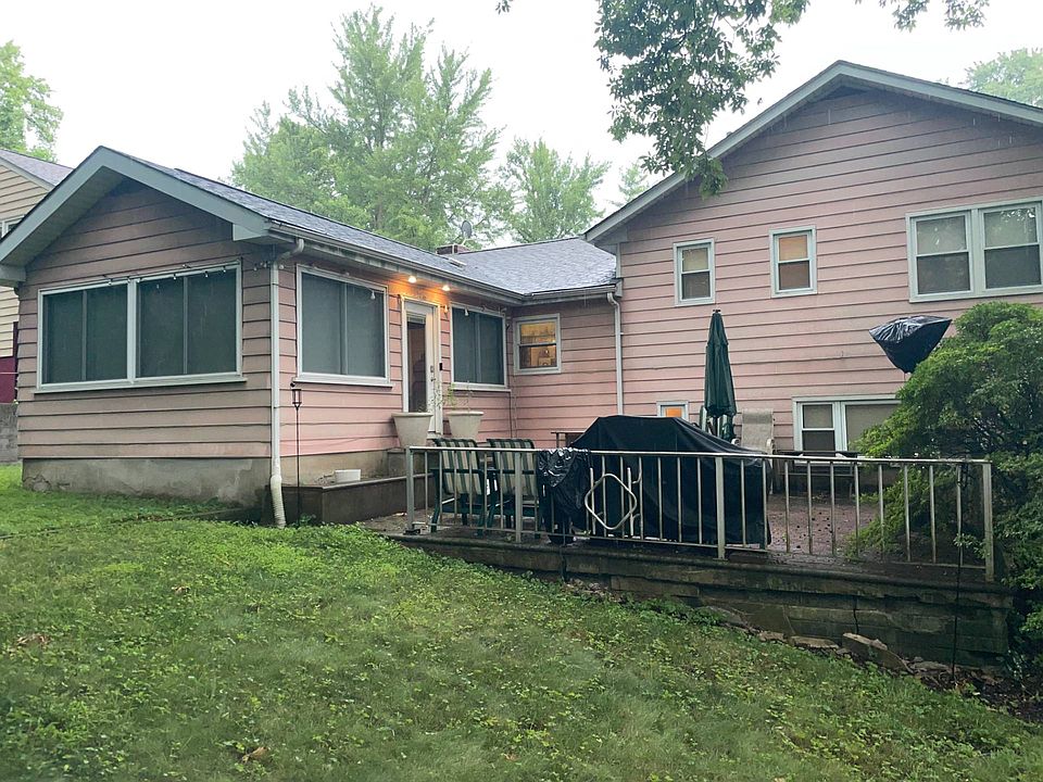 1st image of 21 Simpson Pl #4-4842-17