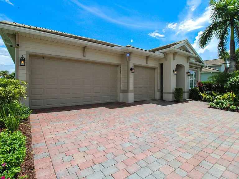 14849 Windward Ln — Photo 13