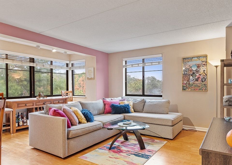 1st image of 100 Ledgewood Dr APT 417