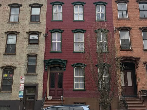 133 Eagle Street #3