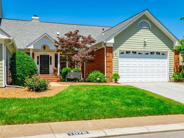 1079 Constitution Dr, Chattanooga, TN 37405