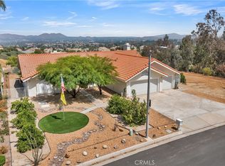 10881 Orchard View Ln, Riverside, CA 92503