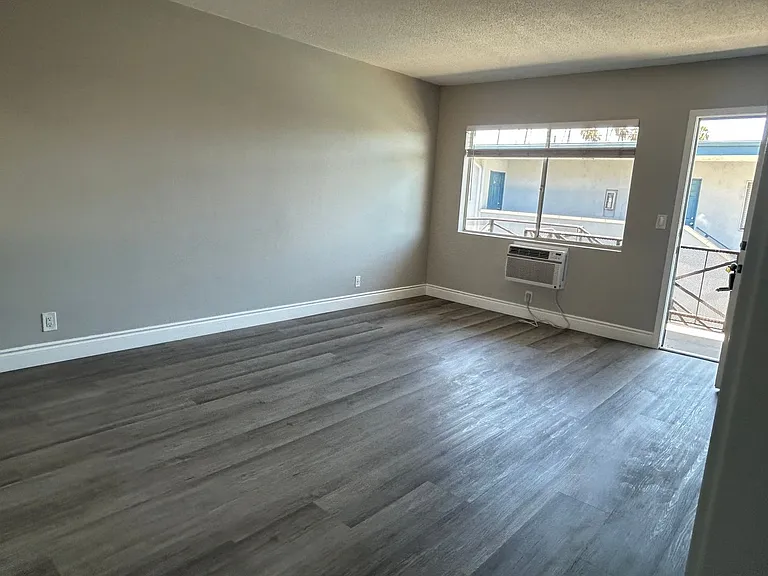 Palm View Apartments in Azusa — Photo 45