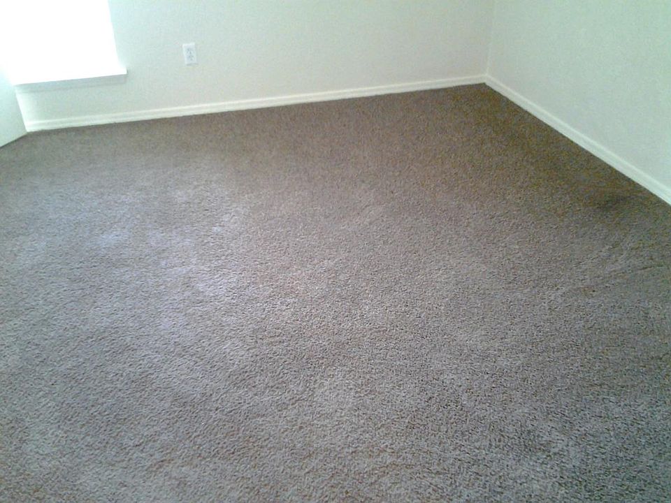 Center bedroom