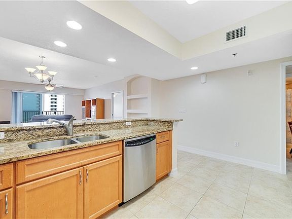 5th image of 5300 S Atlantic Ave APT 12602