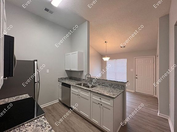 4th image of 9101 Kaitlyn Dr S