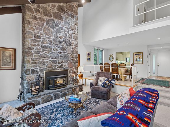 5th image of 260 Pines Drive #8-8