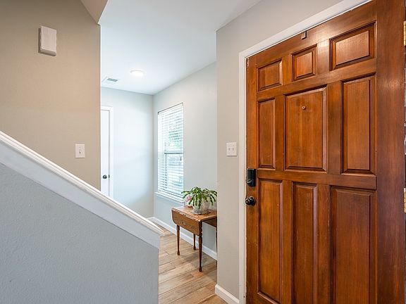 2nd image of 3232 Preston Dr