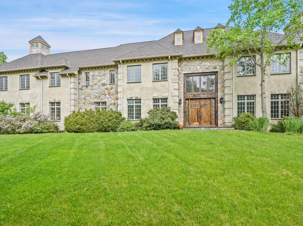 3747 Purchase St, Purchase, NY 10577