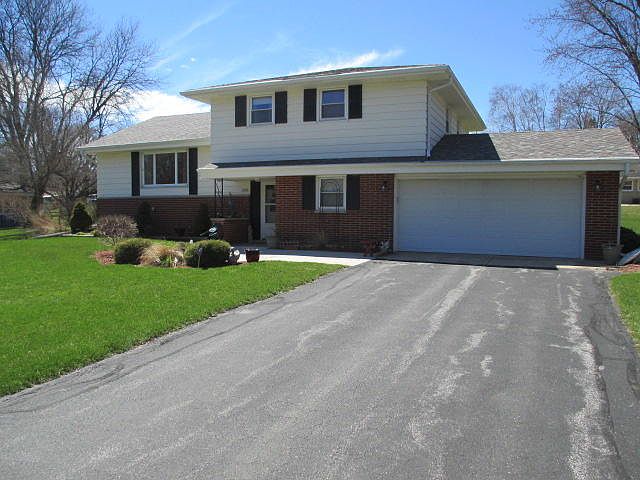 1st image of 2483 S Root River Pkwy