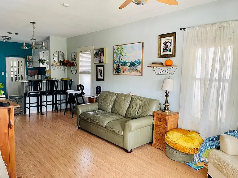 825 Ripley Ave — Photo 10