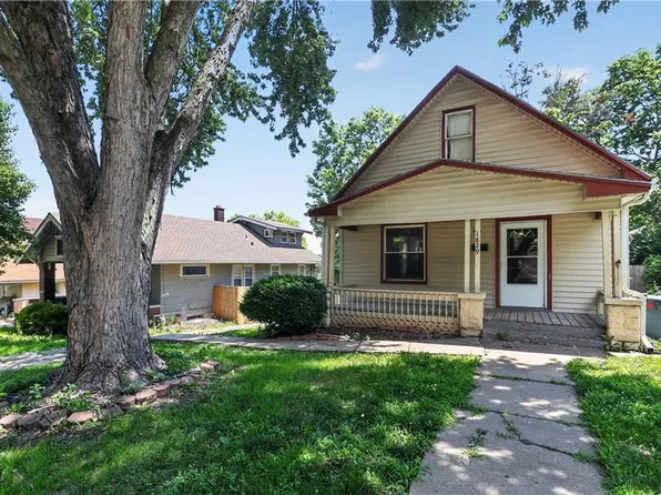 1829 Oakland Ave, Kansas City, KS 66102