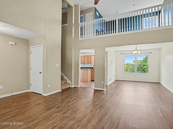 4th image of 10202 Mountain Laurel Ln