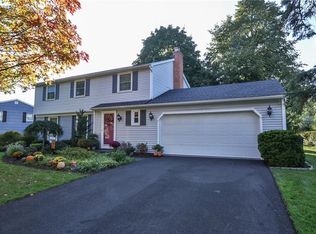 21 Lookout View Rd, Fairport, NY 14450