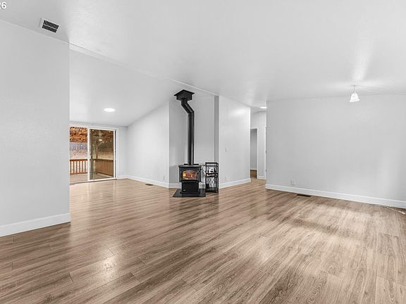3rd image of 162 C St