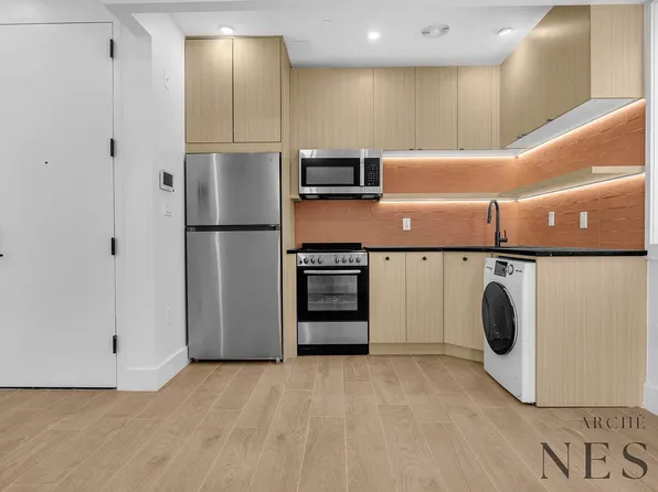 1696 Pacific St, Brooklyn, NY