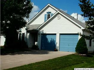 29 N Avon Dr, Jackson, NJ