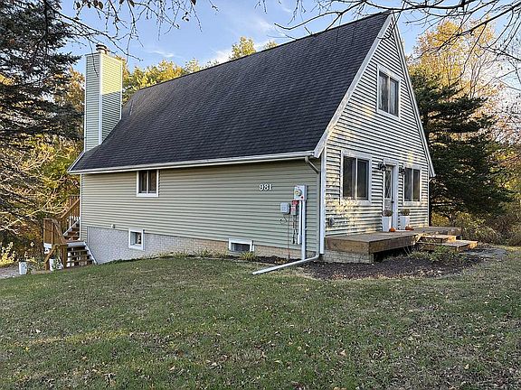 2nd image of 981 Heritage Dr