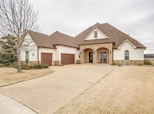 1212 Southern Oaks Ct, Burleson, TX 76028
