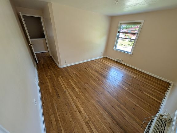 5th image of 21100 Priday Ave