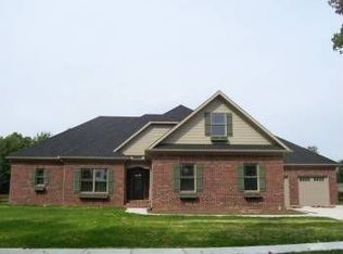 4042 Golf Bag Ln, Terre Haute, IN 47802