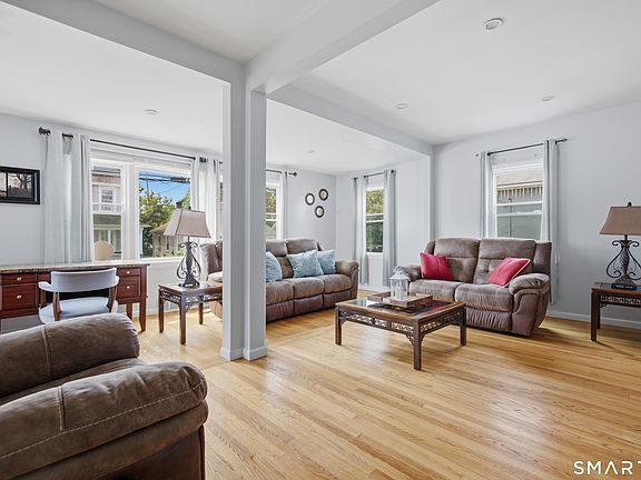 4th image of 234 Hollister Street