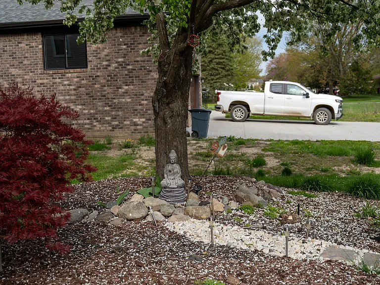 1825 Latimer Dr — Photo 8