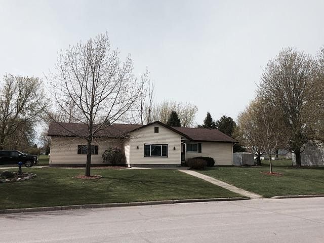 2405 Johnny Ridge Road, Faribault, MN 55021