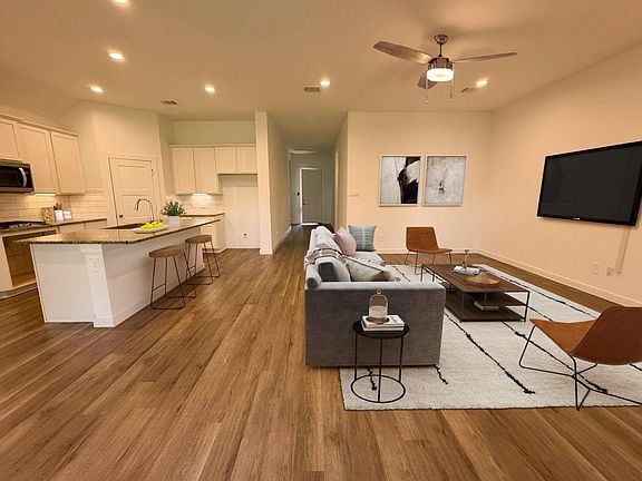 3rd image of 1604 Daylight Lake Dr