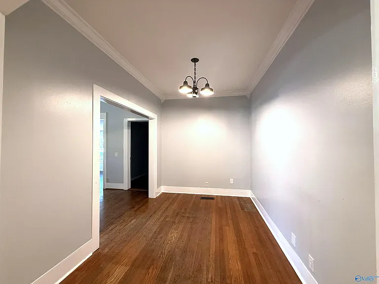 1222 Clinton Ave SE — Photo 9