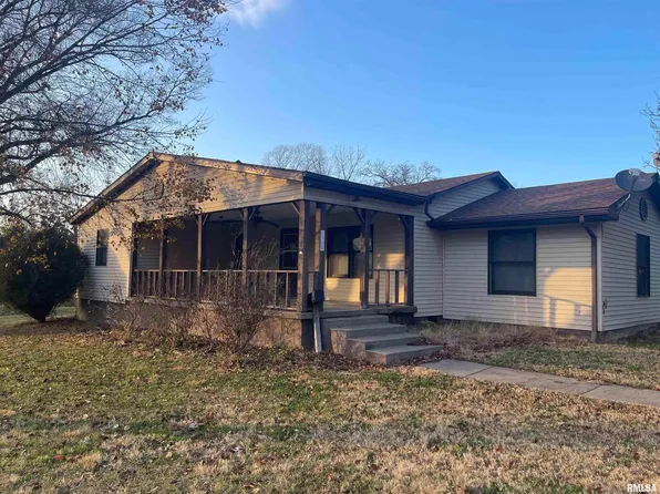 1500 Benton Ave, Johnston City, IL 62951