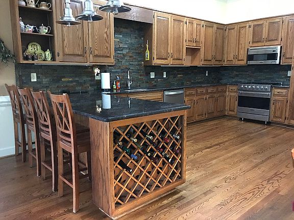 3rd image of 2646 Ashmore Ct