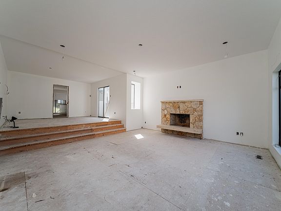 5th image of 3974 W 10th Ave