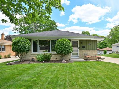 924 S 124th STREET, West Allis, WI, 53214