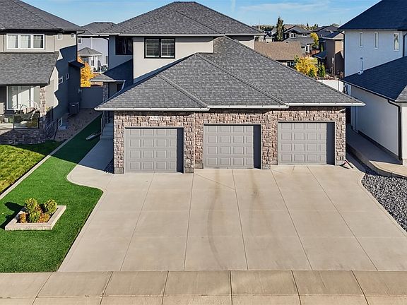 2nd image of 218 Warder Cove