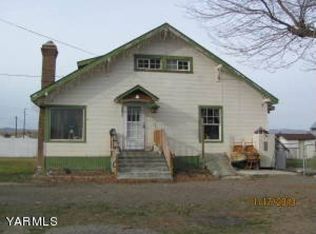 251 E Hatton Rd, Tieton, WA 98947