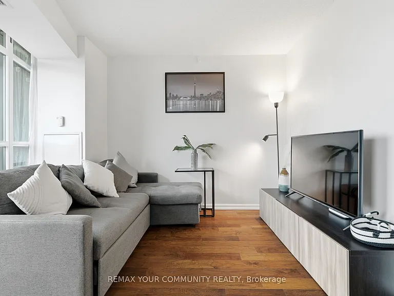 209 Fort York Blvd #962 — Photo 7