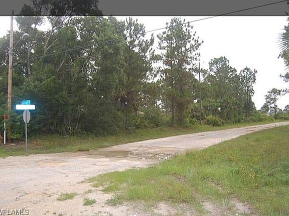 5th image of 176 Everson Ave S