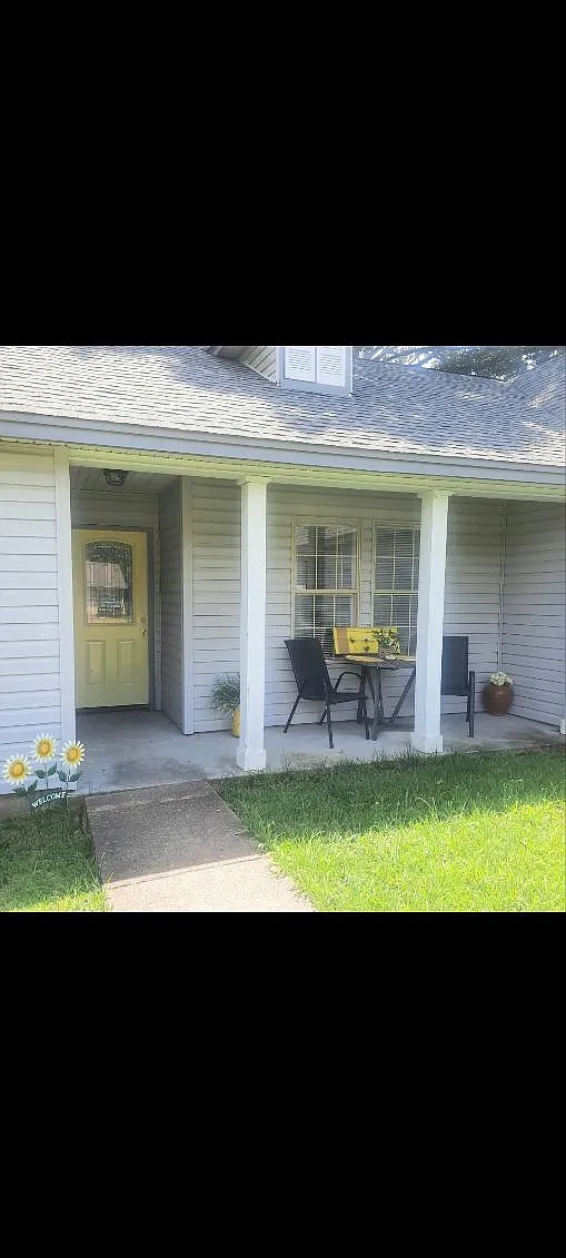 4 bed, 1650 sqft, $1,750 — Photo 1