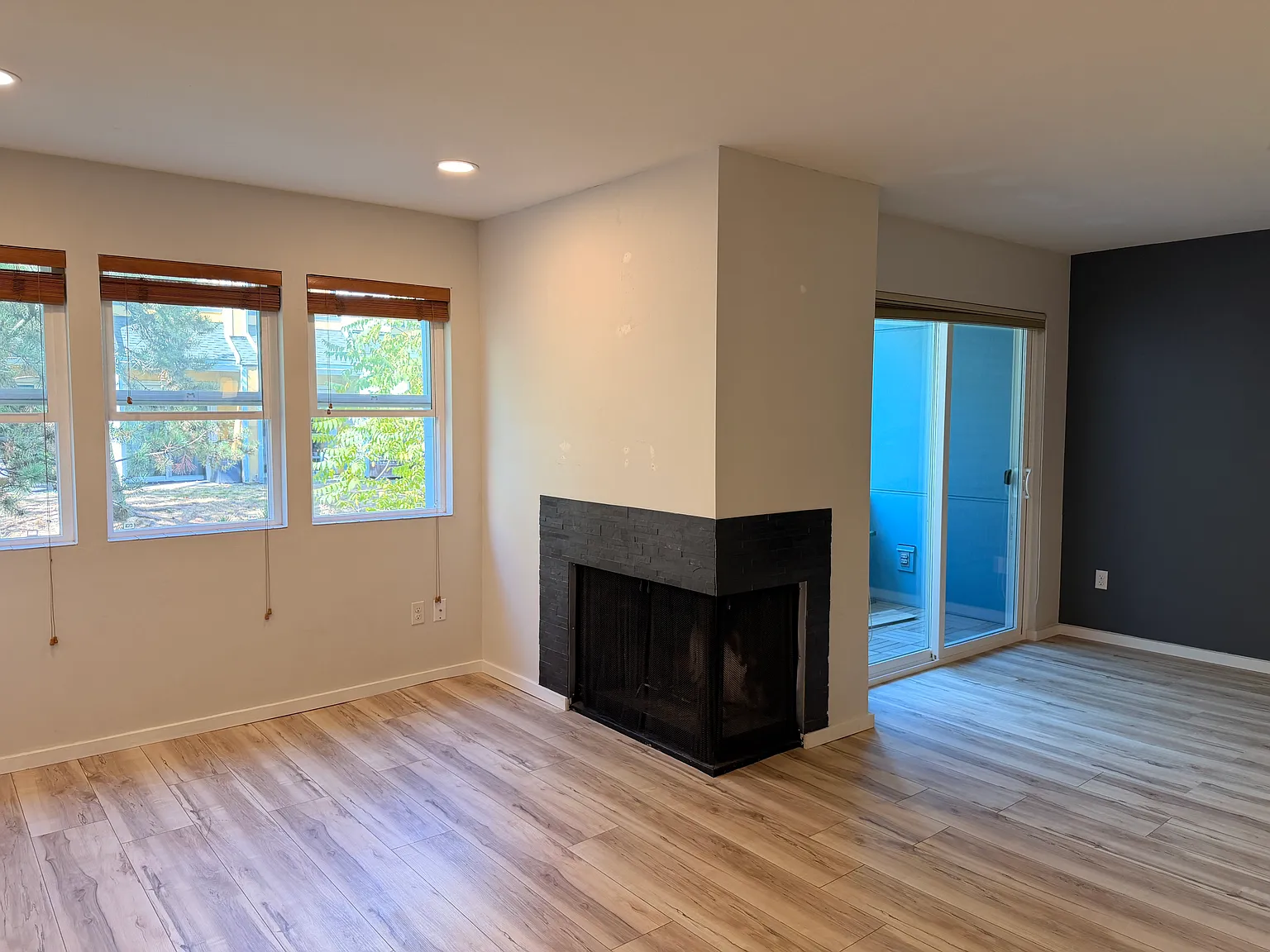 2 bed, 2.5 bath, 1247 sqft, $3,400 — Photo 3